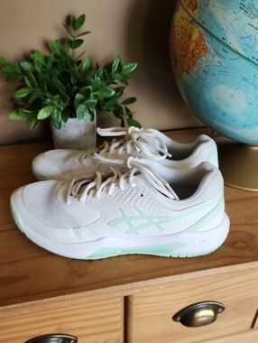 ASICS  GEL Dedicate 8 Tennis Or Pickleball Shoes Size 10